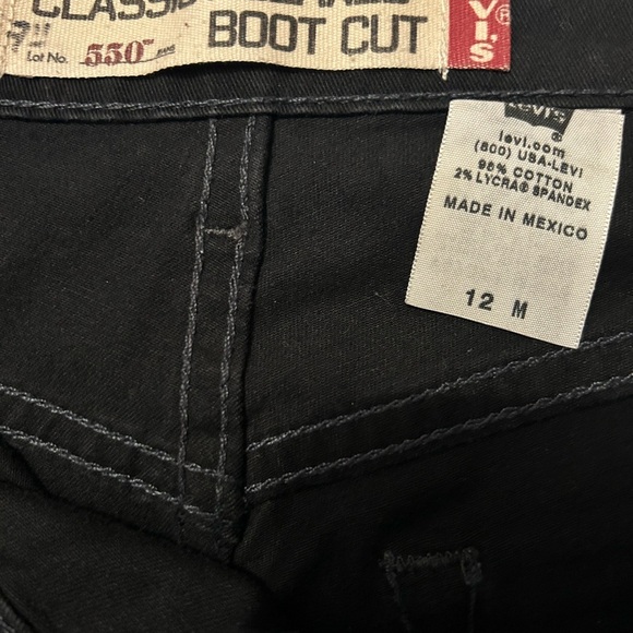 Levi’s Jeans Women’s size 12 Black 12x32 bootcut - Picture 3 of 4